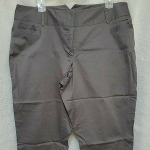 Lane Bryant Gray Capri Pants Size 20